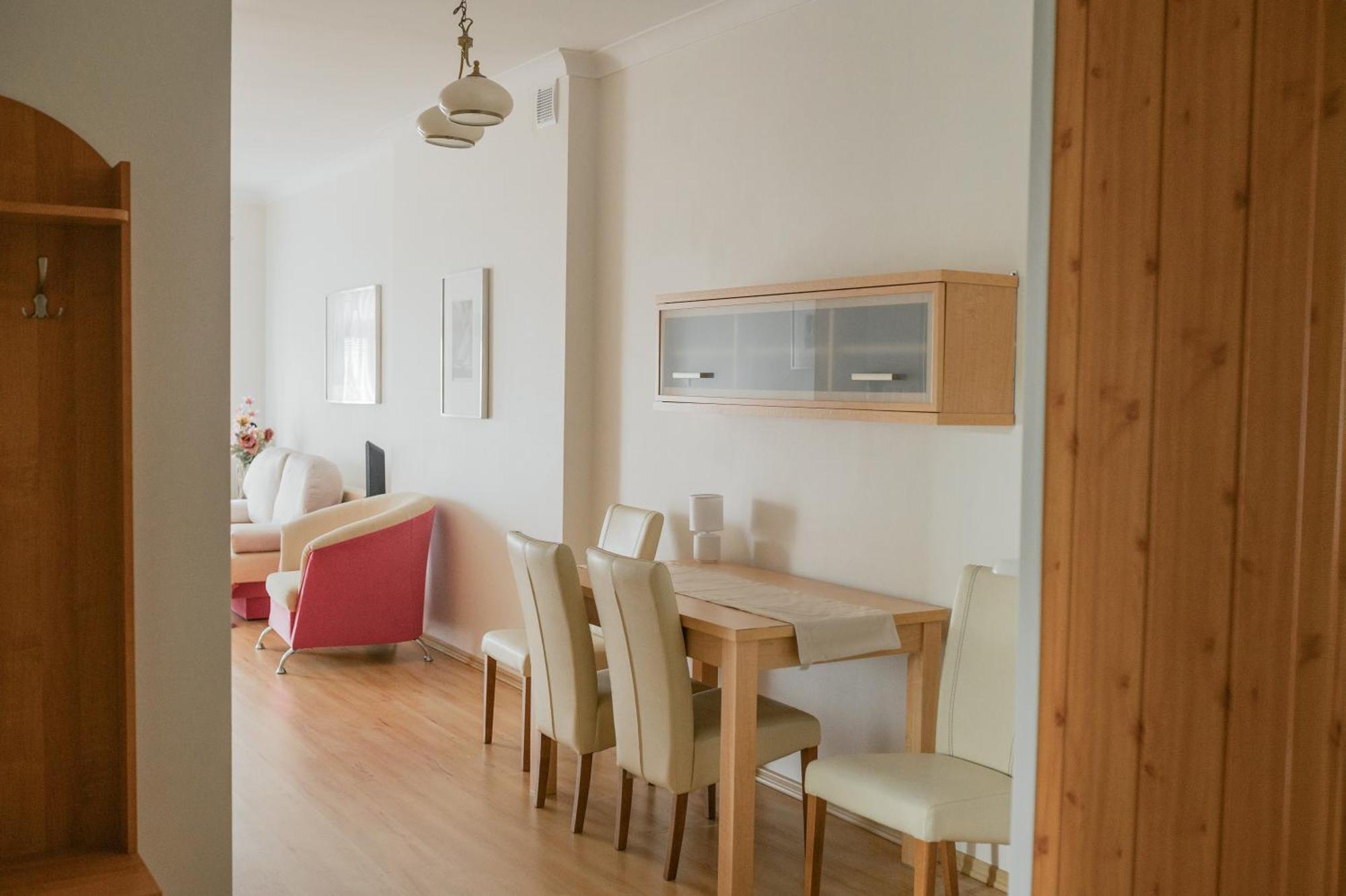 פלוק Apartamenty Optimal מראה חיצוני תמונה